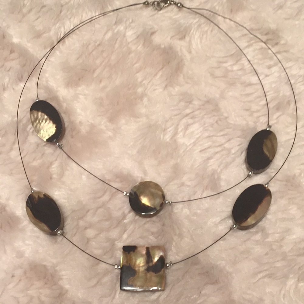 Chico’s MOP Leopard Print Necklace